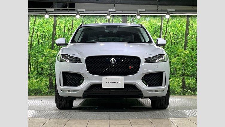 2020 認定中古車 Jaguar F-Pace Yulong White 2.0 litre i4D Diesel チェッカーフラッグエディション