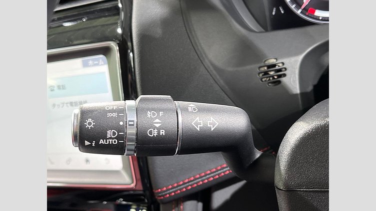 2020 認定中古車 Jaguar F-Pace Yulong White 2.0 litre i4D Diesel チェッカーフラッグエディション