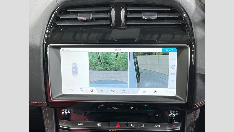 2020 認定中古車 Jaguar F-Pace Yulong White 2.0 litre i4D Diesel チェッカーフラッグエディション