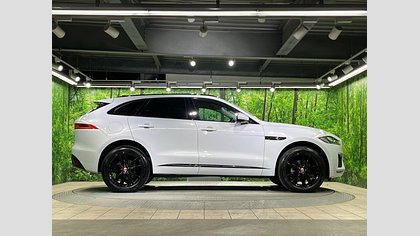 F-Pace 24