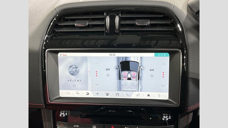 2020 認定中古車 Jaguar F-Pace Yulong White 2.0 litre i4D Diesel チェッカーフラッグエディション