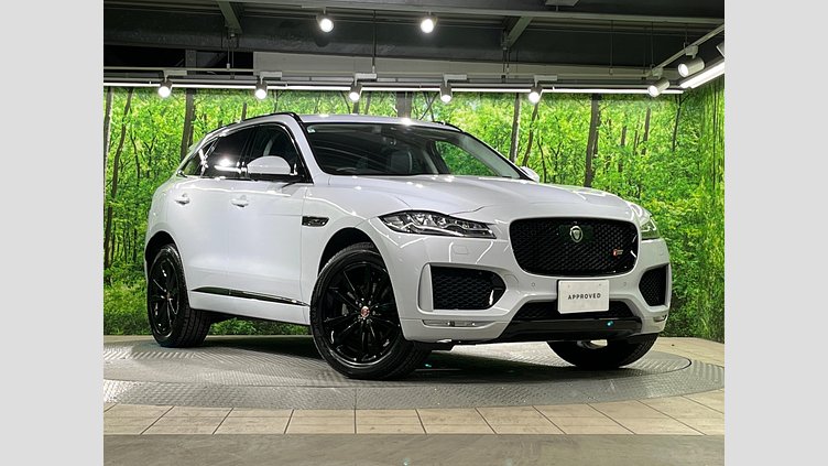 2020 認定中古車 Jaguar F-Pace Yulong White 2.0 litre i4D Diesel チェッカーフラッグエディション