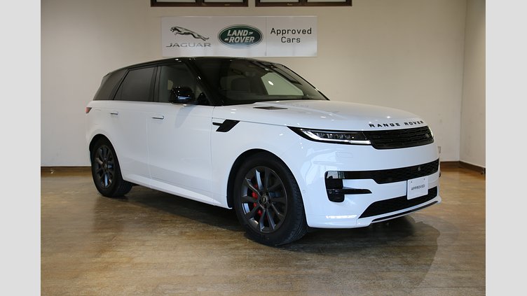2023 認定中古車 Land Rover Range Rover Sport フジホワイト 3.0リッター6気筒300PSターボチャージドディーゼルMHEV（オートマチック） DYNAMIC SE