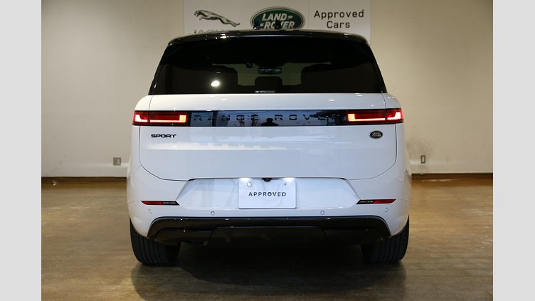 2023 認定中古車 Land Rover Range Rover Sport フジホワイト 3.0リッター6気筒300PSターボチャージドディーゼルMHEV（オートマチック） DYNAMIC SE