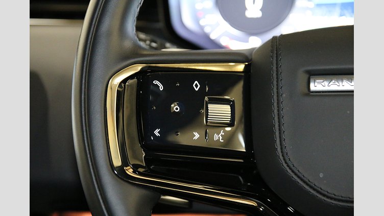 2023 認定中古車 Land Rover Range Rover Sport フジホワイト 3.0リッター6気筒300PSターボチャージドディーゼルMHEV（オートマチック） DYNAMIC SE