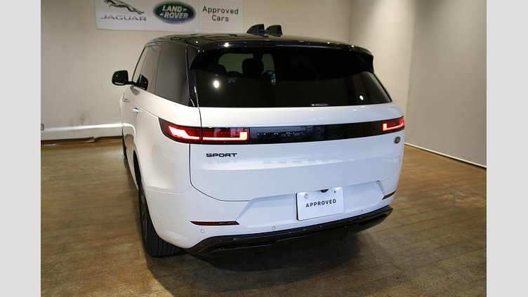 2023 認定中古車 Land Rover Range Rover Sport フジホワイト 3.0リッター6気筒300PSターボチャージドディーゼルMHEV（オートマチック） DYNAMIC SE
