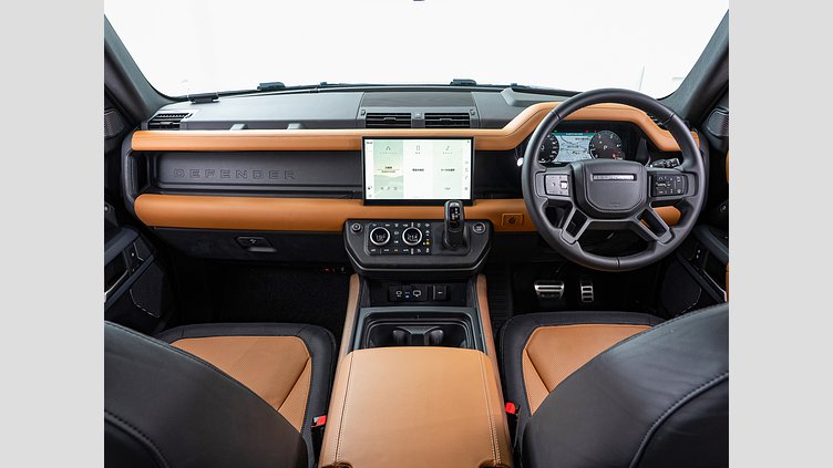 2022 認定中古車 Land Rover Defender 110 サントリーニブラック D300 AWD（AT） X-DYNAMIC HSE D300 エアサスペンション