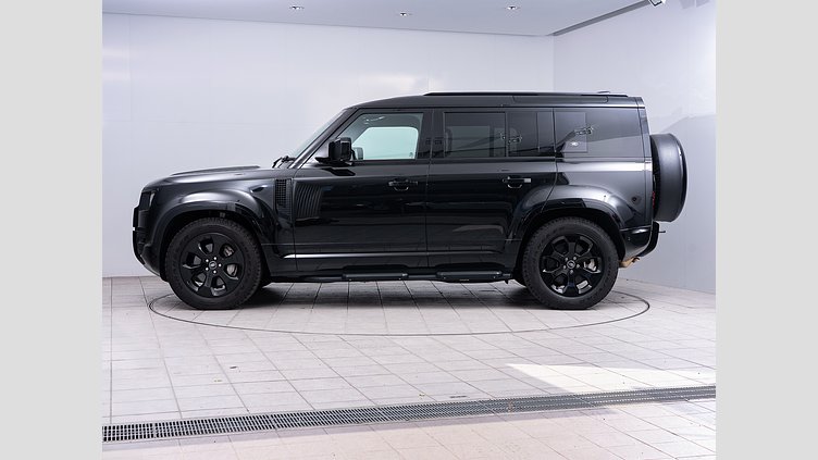 2022 認定中古車 Land Rover Defender 110 サントリーニブラック D300 AWD（AT） X-DYNAMIC HSE D300 エアサスペンション