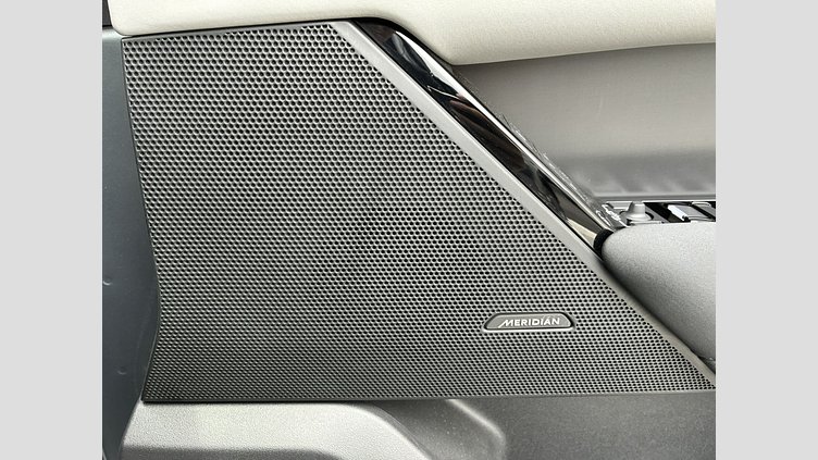 2024 認定中古車 Land Rover Range Rover Velar ザダルグレイ P400eプラグインハイブリッド（ガソリン） スタンダードホイールベース Dynamic SE