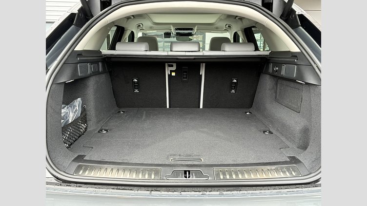 2024 認定中古車 Land Rover Range Rover Velar ザダルグレイ P400eプラグインハイブリッド（ガソリン） スタンダードホイールベース Dynamic SE