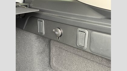 Range Rover Velar 16