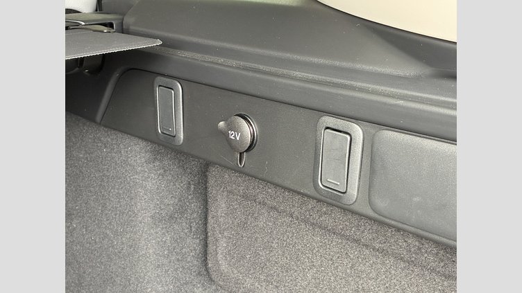 2024 認定中古車 Land Rover Range Rover Velar ザダルグレイ P400eプラグインハイブリッド（ガソリン） スタンダードホイールベース Dynamic SE