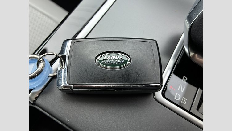 2024 認定中古車 Land Rover Range Rover Velar ザダルグレイ P400eプラグインハイブリッド（ガソリン） スタンダードホイールベース Dynamic SE