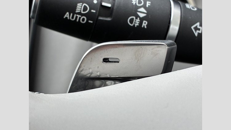 2024 認定中古車 Land Rover Range Rover Velar ザダルグレイ P400eプラグインハイブリッド（ガソリン） スタンダードホイールベース Dynamic SE