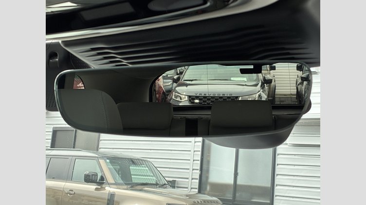 2024 認定中古車 Land Rover Range Rover Velar ザダルグレイ P400eプラグインハイブリッド（ガソリン） スタンダードホイールベース Dynamic SE