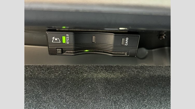 2024 認定中古車 Land Rover Range Rover Velar ザダルグレイ P400eプラグインハイブリッド（ガソリン） スタンダードホイールベース Dynamic SE