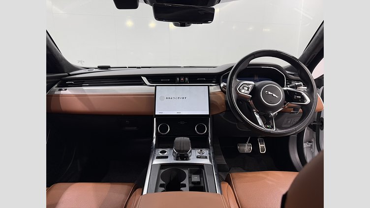 2021 認定中古車 Jaguar XF ユーロンホワイト P300 AWD（オートマチック） R-DYNAMIC SE P300 AWD