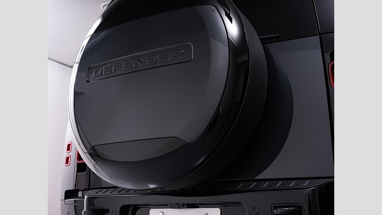 2024 認定中古車 Land Rover Defender 130 カルパチアングレイ D350 ディーゼルマイルドハイブリッド X-Dynamic SE