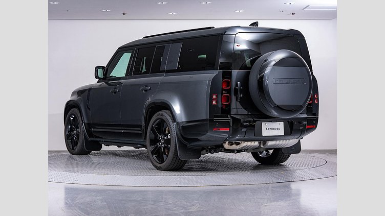 2024 認定中古車 Land Rover Defender 130 カルパチアングレイ D350 ディーゼルマイルドハイブリッド X-Dynamic SE