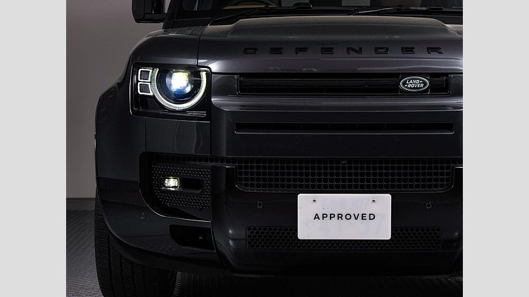 2024 認定中古車 Land Rover Defender 130 カルパチアングレイ D350 ディーゼルマイルドハイブリッド X-Dynamic SE