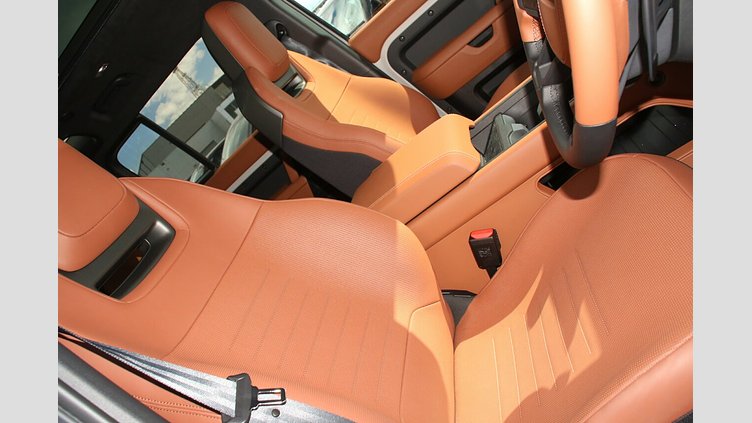 2025 Approved Land Rover Defender OCTA Borasco Grey P635 Petrol V8 Mild Hybrid Octa