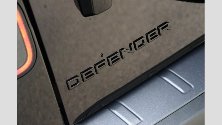 2025 Approved Land Rover Defender OCTA Borasco Grey P635 Petrol V8 Mild Hybrid Octa