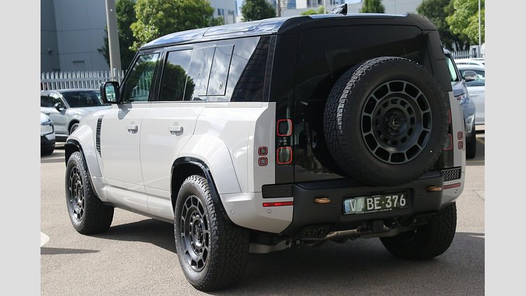 2025 Approved Land Rover Defender OCTA Borasco Grey P635 Petrol V8 Mild Hybrid Octa