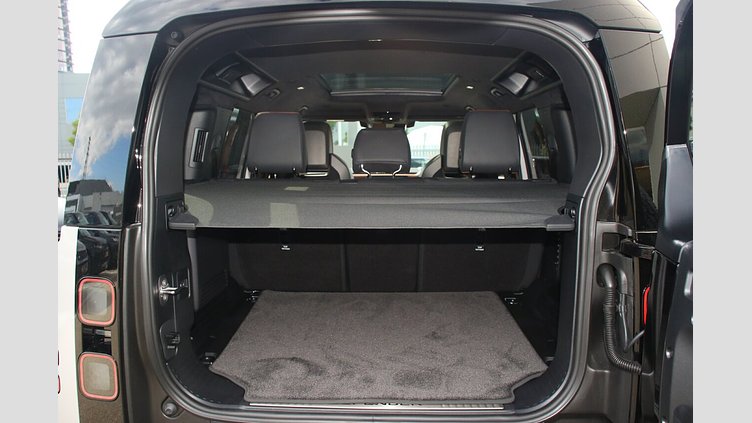 2025 Approved Land Rover Defender OCTA Borasco Grey P635 Petrol V8 Mild Hybrid Octa