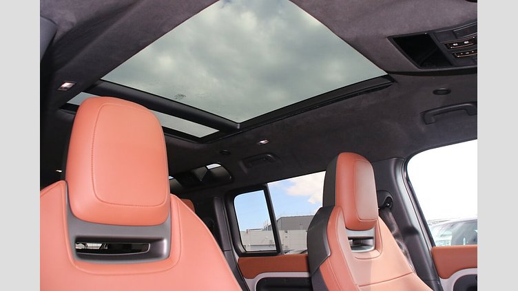 2025 Approved Land Rover Defender OCTA Borasco Grey P635 Petrol V8 Mild Hybrid Octa