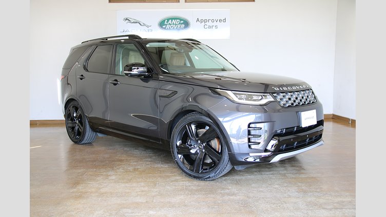 2024 認定中古車 Land Rover Discovery カルパチアングレイ D350マイルドハイブリッド（ディーゼル） Metropolitan Edition