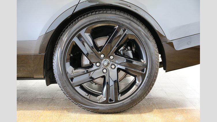 2024 認定中古車 Land Rover Discovery カルパチアングレイ D350マイルドハイブリッド（ディーゼル） Metropolitan Edition