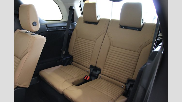 2024 認定中古車 Land Rover Discovery カルパチアングレイ D350マイルドハイブリッド（ディーゼル） Metropolitan Edition