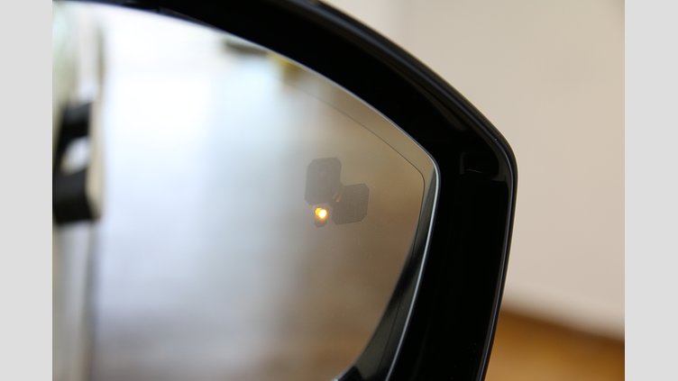 2024 認定中古車 Land Rover Range Rover Evoque フジホワイト P250（ガソリン） DYNAMIC HSE