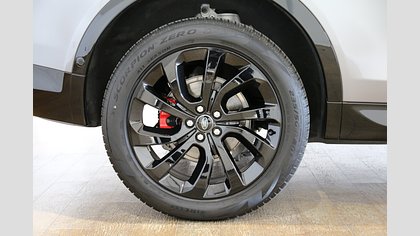 Discovery Sport 9