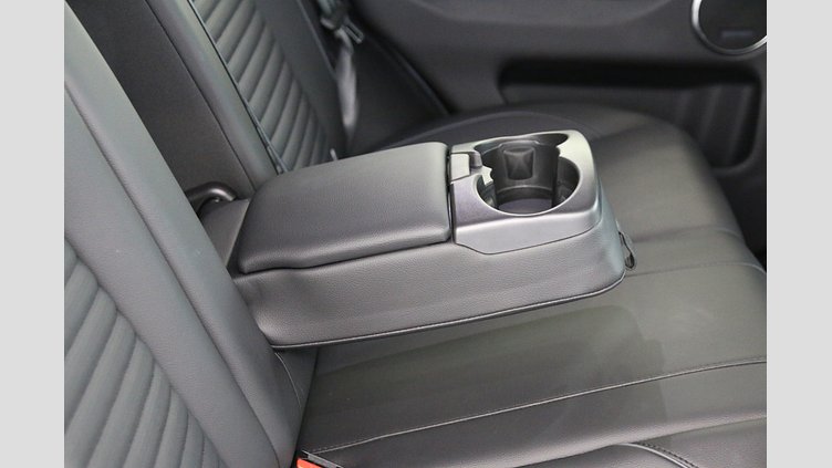 2024 認定中古車 Land Rover Discovery Sport アイガーグレイ D200マイルドハイブリッド（ディーゼル） DYNAMIC SE