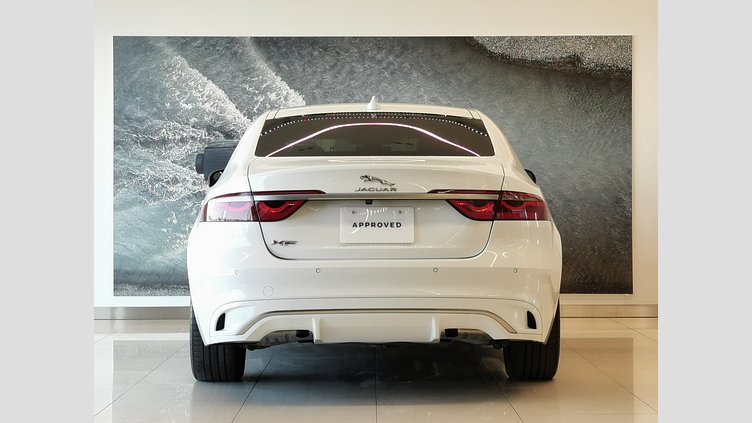2023 認定中古車 Jaguar XF フジホワイト P250 RWD （オートマチック） SALOON R-DYNAMIC SE