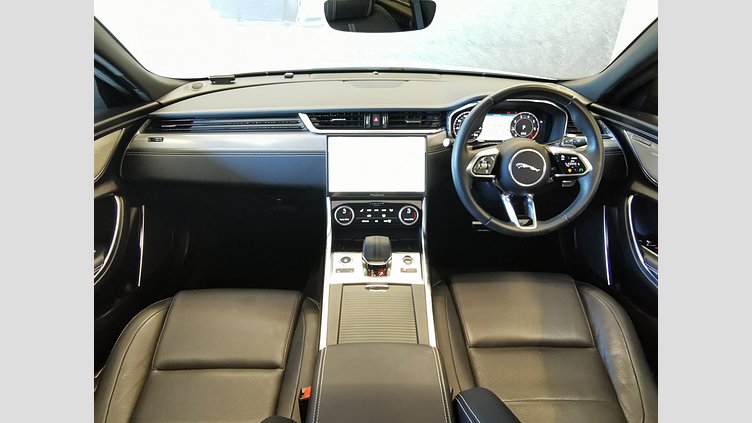 2023 認定中古車 Jaguar XF フジホワイト P250 RWD （オートマチック） SALOON R-DYNAMIC SE
