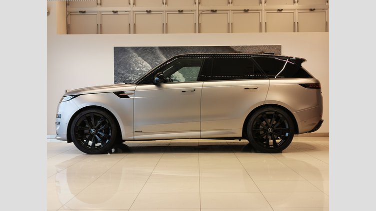 2024 認定中古車 Land Rover Range Rover Sport フラックスシルバー - サテンフィニッシュ D300マイルドハイブリッド スタンダードホイールベース Autobiography