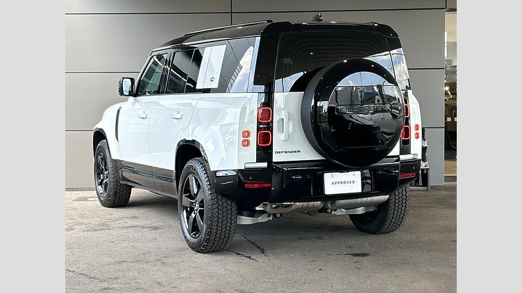 2023 認定中古車 Land Rover Defender 110 フジホワイト D300 AWD（AT） X-DYNAMIC HSE