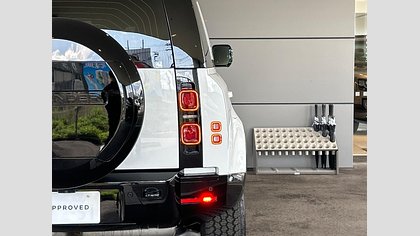 Defender 110 61