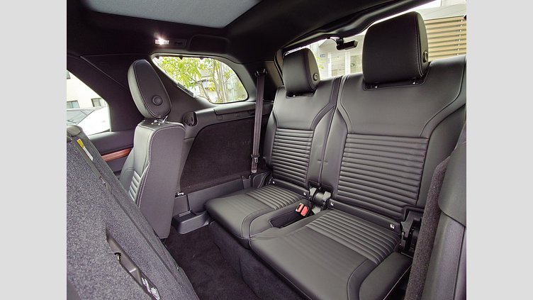 2024 認定中古車 Land Rover Discovery カルパチアングレイ D350マイルドハイブリッド（ディーゼル） S