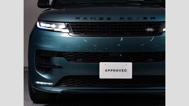 2023 認定中古車 Land Rover Range Rover Sport ジオラグリーン 3.0リッター6気筒400PSターボチャージドガソリンMHEV（オートマチック） FIRST EDITION