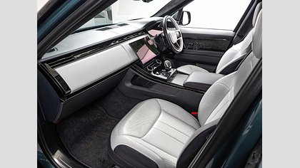 Range Rover Sport 24