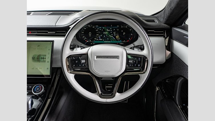2023 認定中古車 Land Rover Range Rover Sport ジオラグリーン 3.0リッター6気筒400PSターボチャージドガソリンMHEV（オートマチック） FIRST EDITION