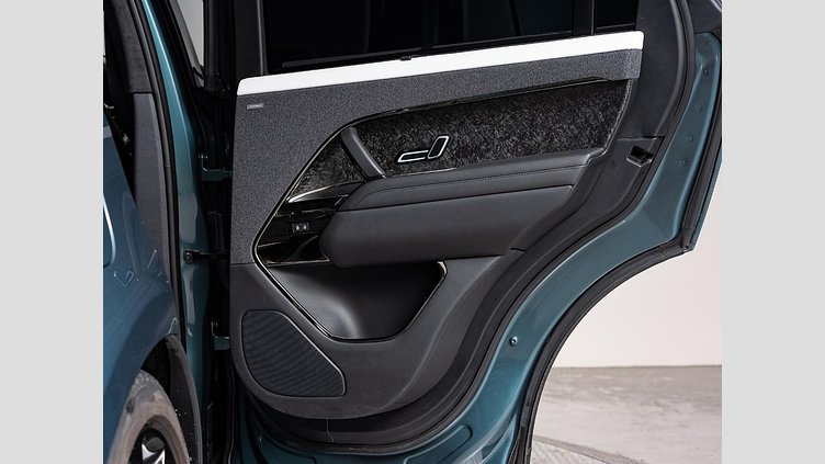 2023 認定中古車 Land Rover Range Rover Sport ジオラグリーン 3.0リッター6気筒400PSターボチャージドガソリンMHEV（オートマチック） FIRST EDITION