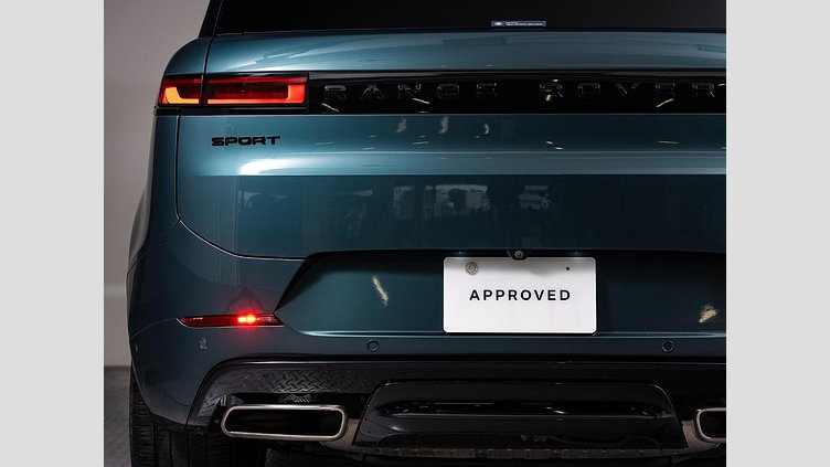 2023 認定中古車 Land Rover Range Rover Sport ジオラグリーン 3.0リッター6気筒400PSターボチャージドガソリンMHEV（オートマチック） FIRST EDITION