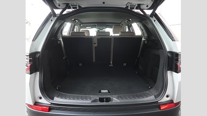 Discovery Sport 9