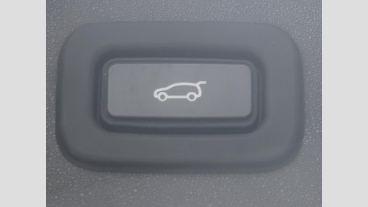 2021 認定中古車 Land Rover Discovery Sport フジホワイト P200 AWD（オートマチック） 標準ホイールベース S