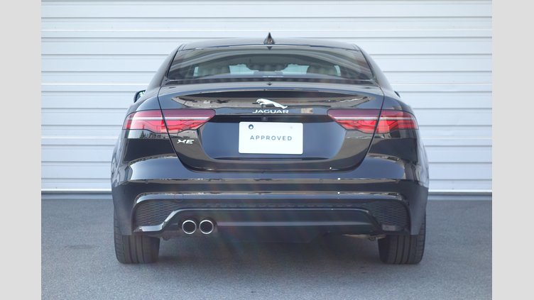 2023 認定中古車 Jaguar XE サントリーニブラック インジニウム2.0リッター4気筒204PSターボチャージドディーゼルエンジン MHEV（オートマチック） AWD 4 door Saloon R-DYNAMIC S