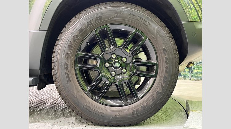 2025 認定中古車 Land Rover Defender 110 カルパチアングレイ D350 ディーゼルマイルドハイブリッド S